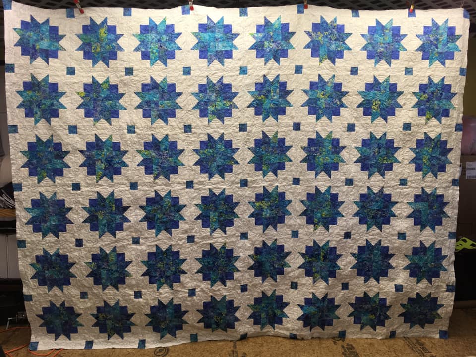 blue flower quilt large